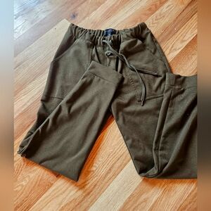 Women's XS Olive Banana Republic Joggers